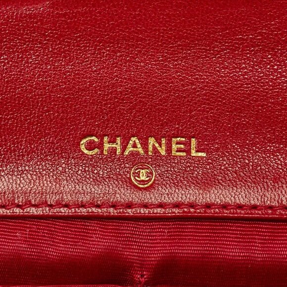 Chanel Red Patent Leather CC Logo Flap Wallet - Picture 12 of 12